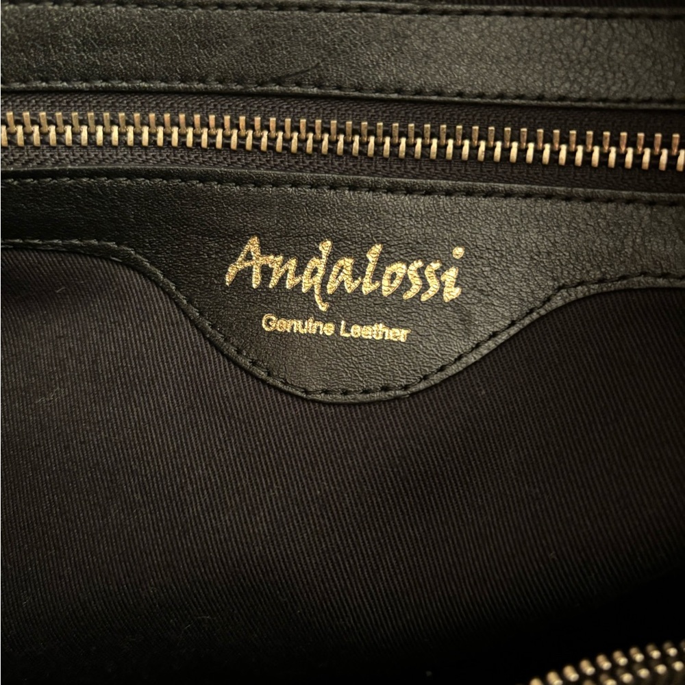 Andalossi Black Leather Alligator Shoulder/Tote Bag, Like New, - Picture 4 of 7